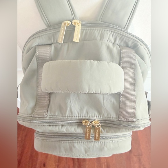 Isaac Mizrahi Backpack Holds Stanley Cup in Outside Pocket Sage Green Diaper Bag - Picture 11 of 16